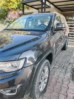 جیپ گراند شیرۆکی